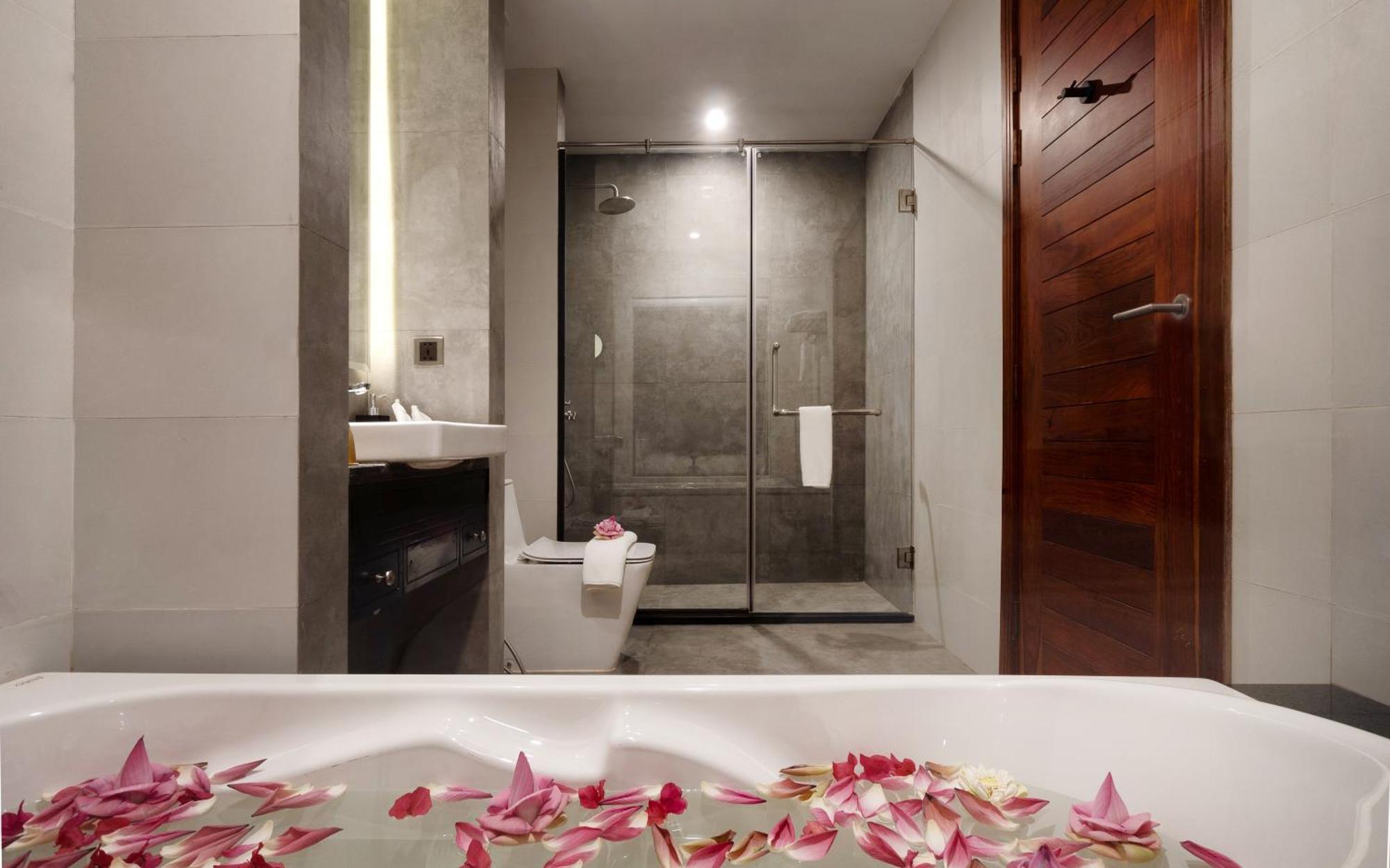 Koulen Central Hotel เสียมราฐ ภายนอก รูปภาพ